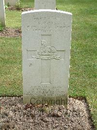 Reichswald Forest War Cemetery - Jones, Kenneth